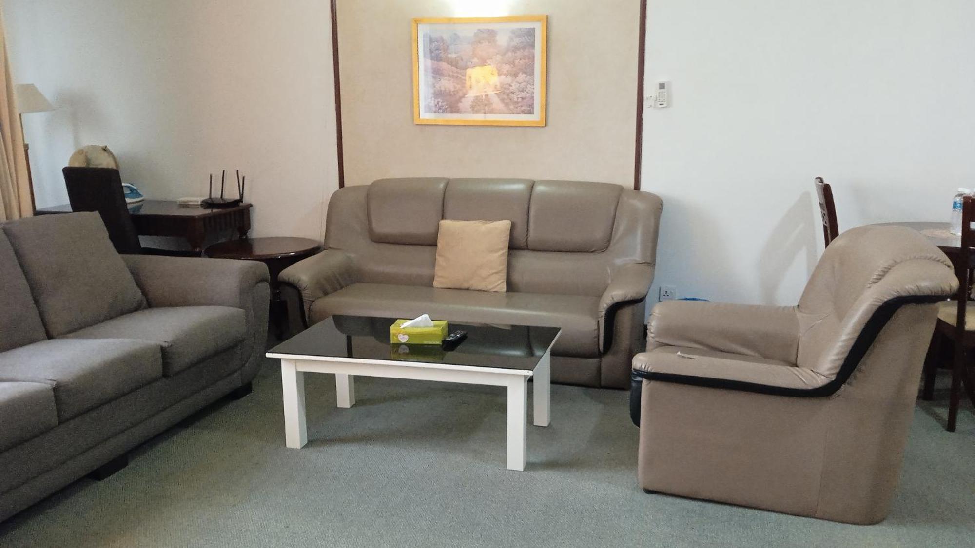 Visitor Service Suits At Times Square Bukitbintang K L Pangsapuri