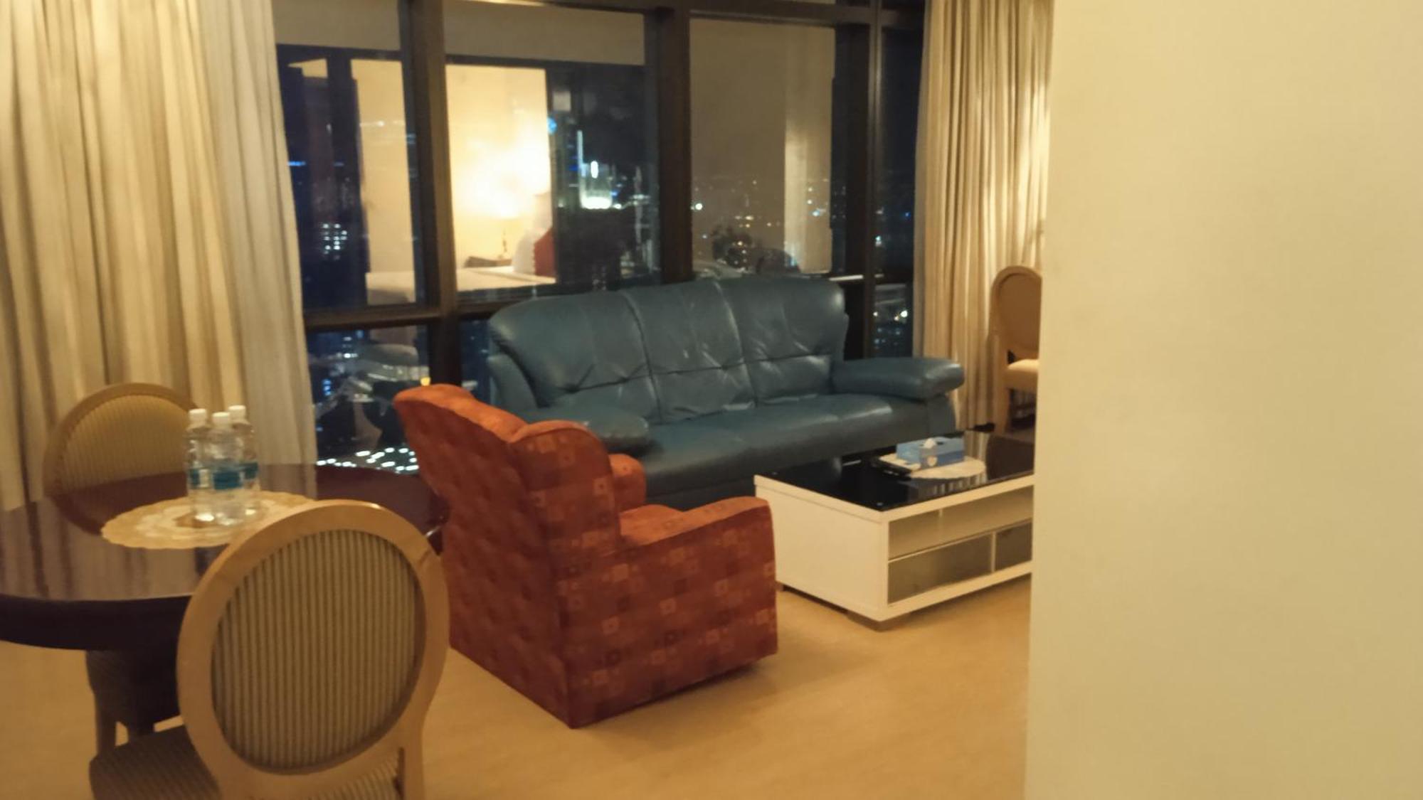 Visitor Service Suits At Times Square Bukitbintang K L * Kuala Lumpur
