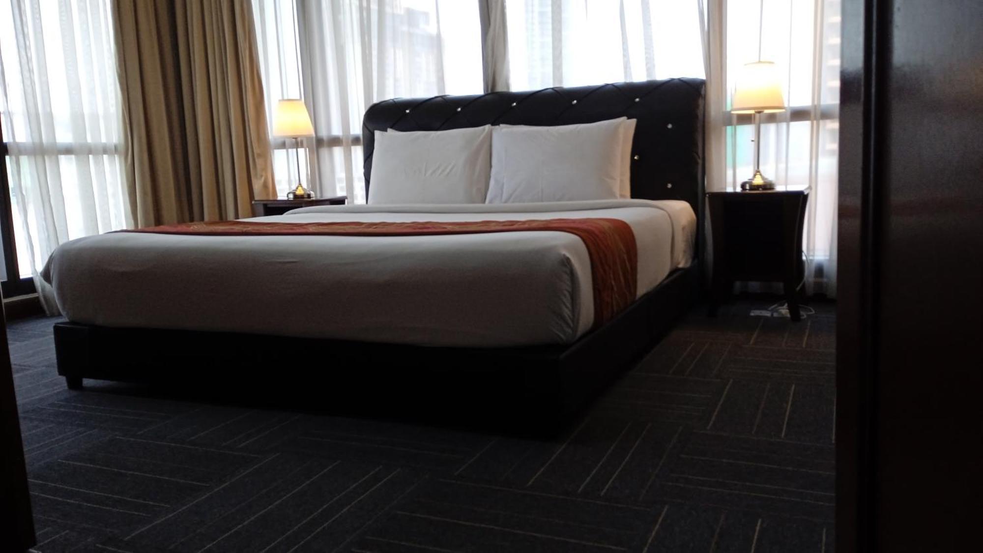 Visitor Service Suits At Times Square Bukitbintang K L Pangsapuri Kuala Lumpur
