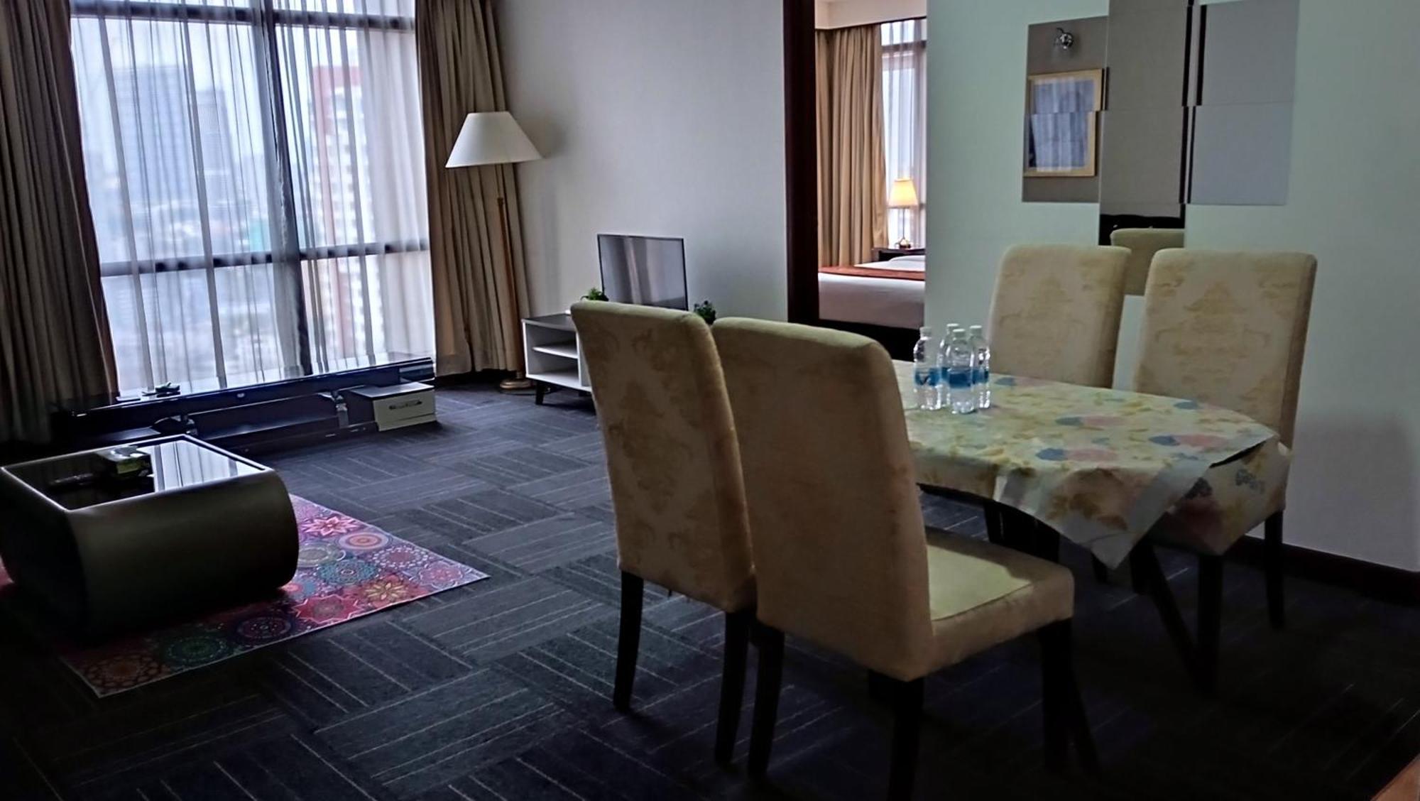 Visitor Service Suits At Times Square Bukitbintang K L Kuala Lumpur