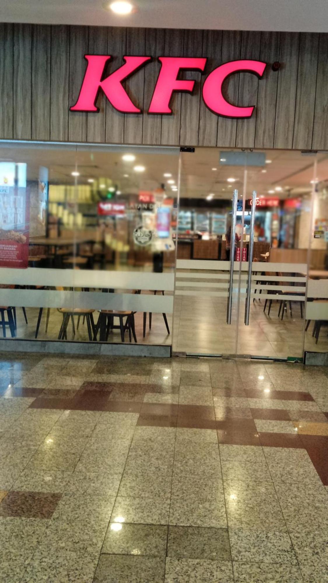 Visitor Service Suits At Times Square Bukitbintang K L Kuala Lumpur
